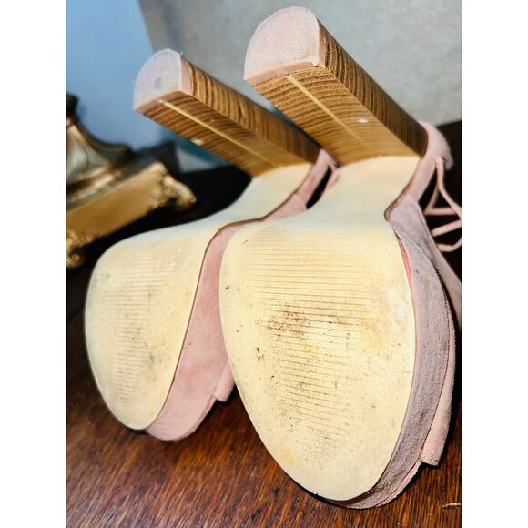 JustFab Nylia Blush Faux Suede T-Strap Lace-Up Gladiator Peep Toe Heels 5.5 - Picture 9 of 9